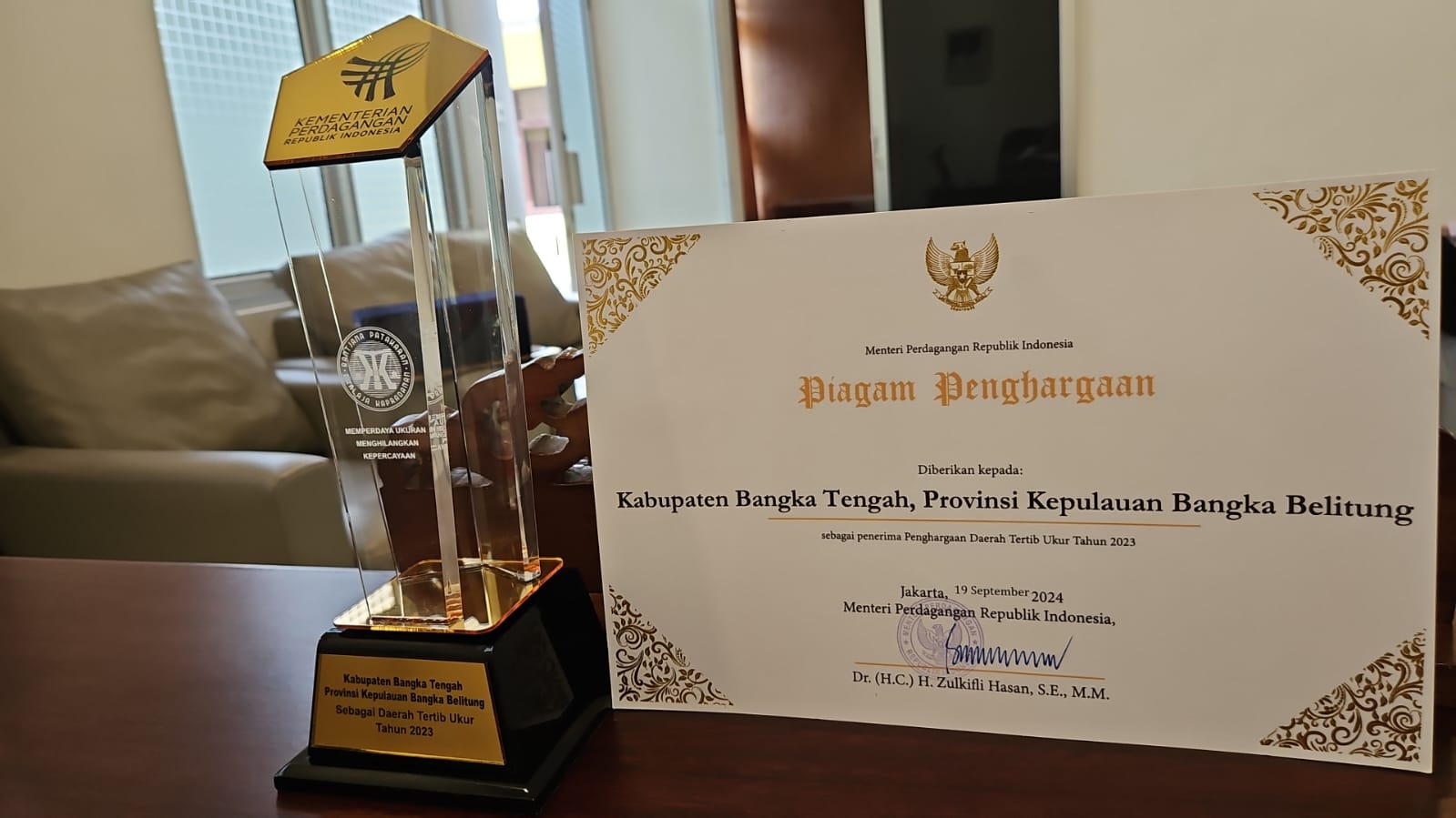 Membanggakan, Pemkab Bangka Tengah Raih Penghargaan Pasar dan Daerah Tertib Ukur dari Kemendag RI
