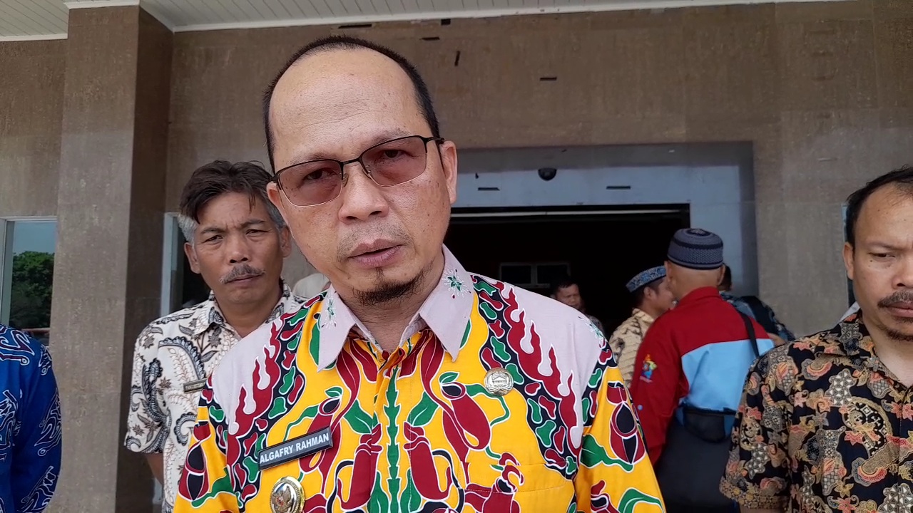 Dilantik Presiden Prabowo Besok, Bupati Algafry Jalani Latihan Baris Bebaris